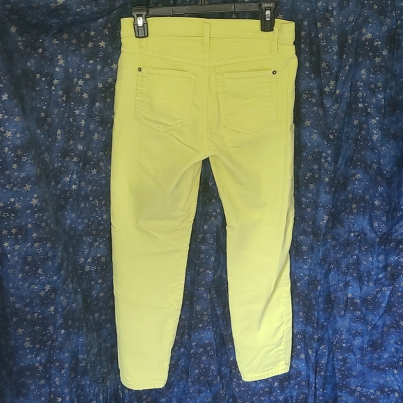 Second Yoga Jeans 💛 Neon Yellow Stretch Jeans - Happy Dopamine Clothing Size 28 - Picture 4 of 10